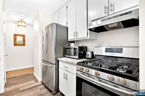 138 Indian Hollow Court Mahwah NJ 07430