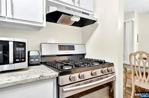 138 Indian Hollow Court Mahwah NJ 07430