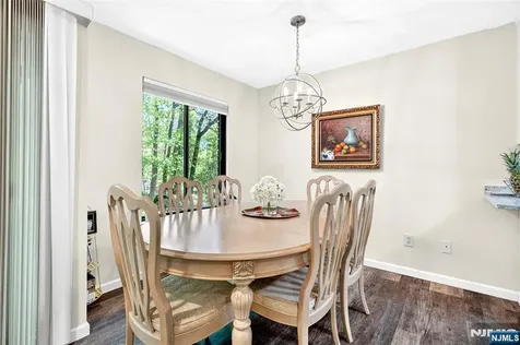 138 Indian Hollow Court Mahwah NJ 07430