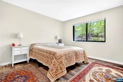 138 Indian Hollow Court Mahwah NJ 07430