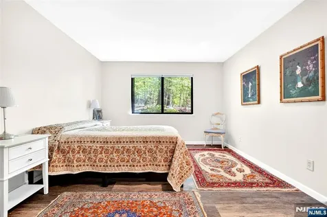 138 Indian Hollow Court Mahwah NJ 07430