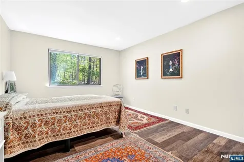 138 Indian Hollow Court Mahwah NJ 07430
