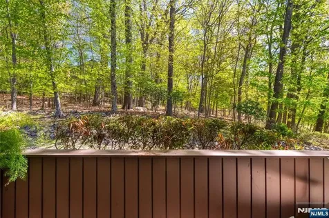 138 Indian Hollow Court Mahwah NJ 07430