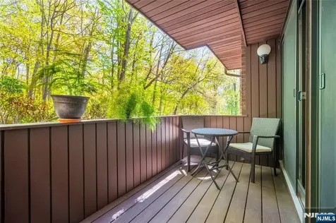 138 Indian Hollow Court Mahwah NJ 07430