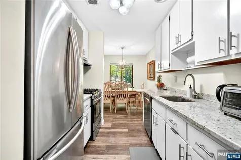 138 Indian Hollow Court Mahwah NJ 07430