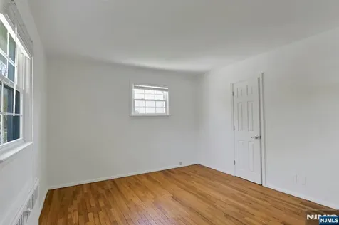33 Clayton Street Hillsdale NJ 07642