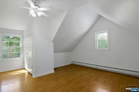 33 Clayton Street Hillsdale NJ 07642