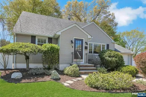 33 Clayton Street Hillsdale NJ 07642