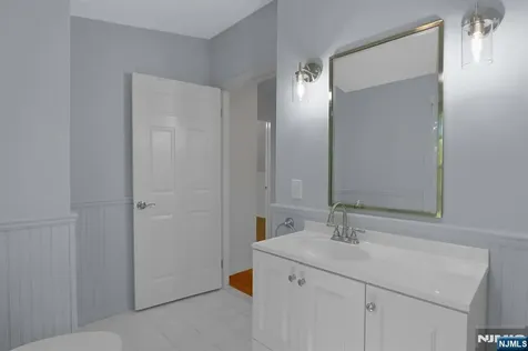 33 Clayton Street Hillsdale NJ 07642