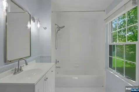 33 Clayton Street Hillsdale NJ 07642