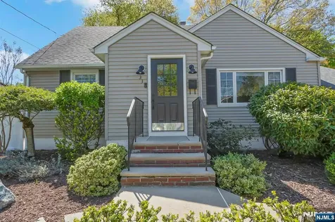 33 Clayton Street Hillsdale NJ 07642