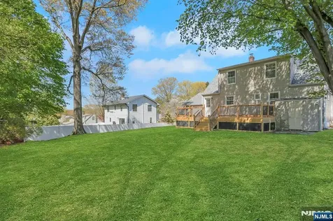 33 Clayton Street Hillsdale NJ 07642