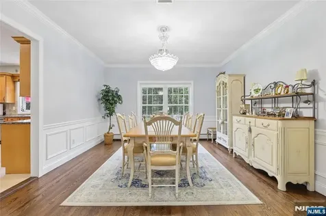 4 Leoson Parkway Old Tappan NJ 07675