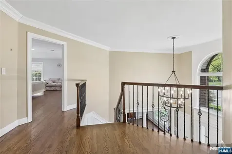 4 Leoson Parkway Old Tappan NJ 07675