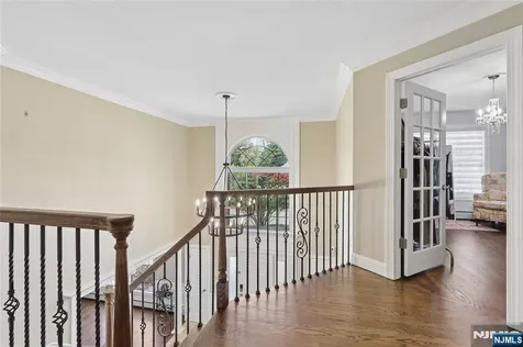 4 Leoson Parkway Old Tappan NJ 07675