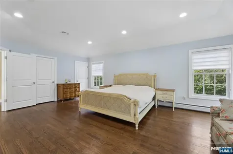 4 Leoson Parkway Old Tappan NJ 07675