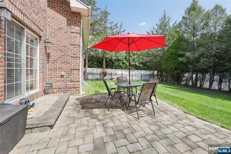 4 Leoson Parkway Old Tappan NJ 07675