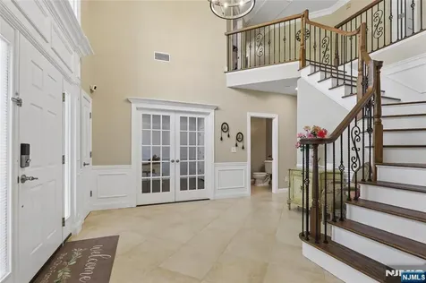 4 Leoson Parkway Old Tappan NJ 07675