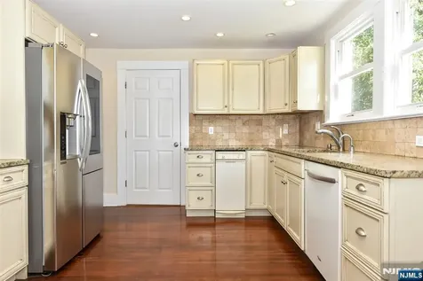 36 Hines Avenue Mahwah NJ 07430