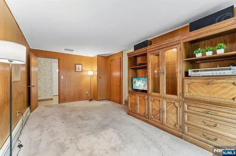 26 Burns Place Cresskill NJ 07626