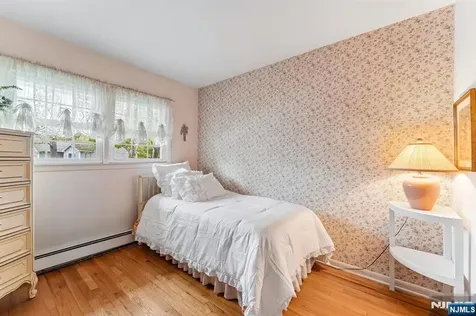 26 Burns Place Cresskill NJ 07626