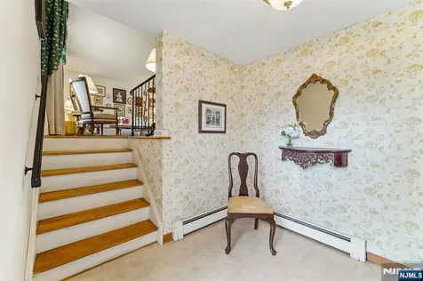 26 Burns Place Cresskill NJ 07626