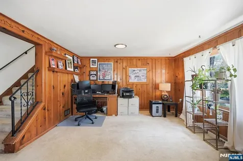 31 Dacotah Avenue Oakland NJ 07436