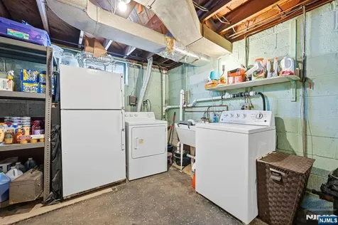 31 Dacotah Avenue Oakland NJ 07436
