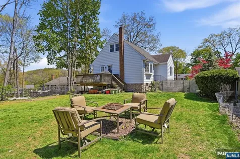 31 Dacotah Avenue Oakland NJ 07436