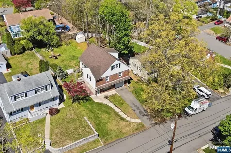 31 Dacotah Avenue Oakland NJ 07436