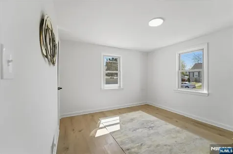 48 Delaware Avenue Carteret NJ 07008