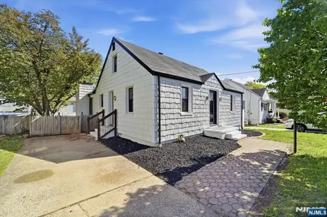 48 Delaware Avenue Carteret NJ 07008