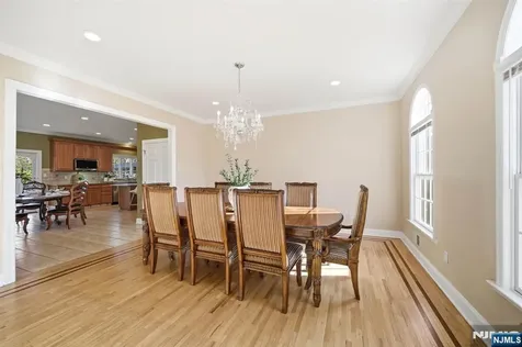 56 Burnet Hill Road Livingston NJ 07039