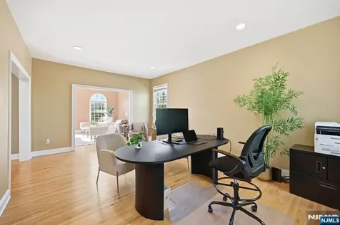 56 Burnet Hill Road Livingston NJ 07039