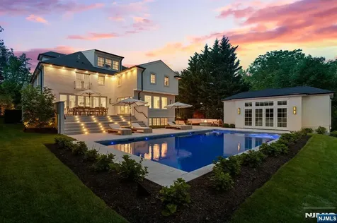 306 Hutchinson Road Englewood NJ 07631