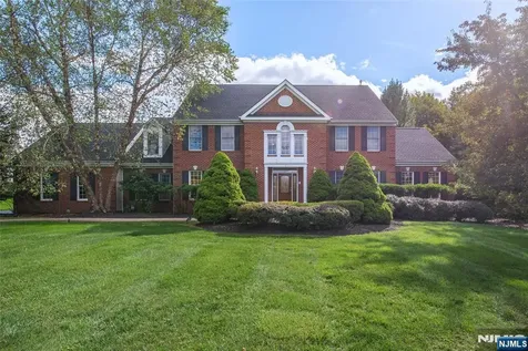 2 Harvest Lane Washington Township NJ 07853