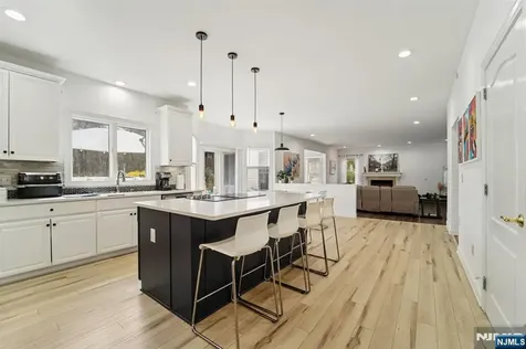 2 Harvest Lane Washington Township NJ 07853