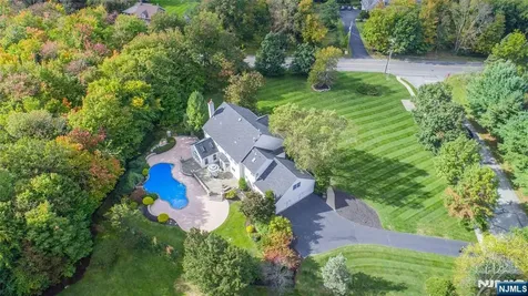 2 Harvest Lane Washington Township NJ 07853