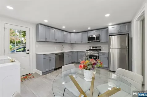 74 Forest Street Montclair NJ 07042