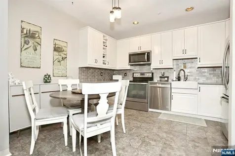 1314 Richmond Road West Milford NJ 07480