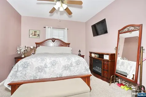 1314 Richmond Road West Milford NJ 07480