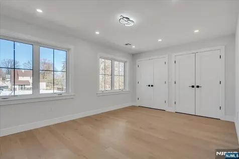 6 Clinton Place Woodcliff Lake NJ 07677
