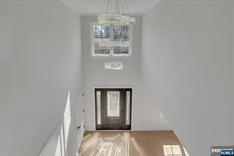 6 Clinton Place Woodcliff Lake NJ 07677