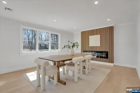 6 Clinton Place Woodcliff Lake NJ 07677