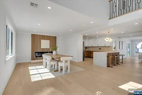 6 Clinton Place Woodcliff Lake NJ 07677