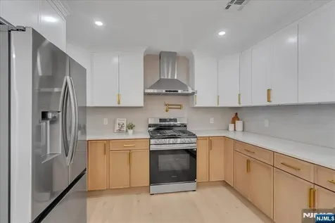 6 Clinton Place Woodcliff Lake NJ 07677