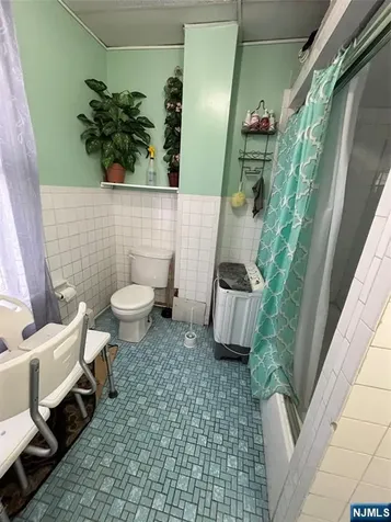 564 River Street Paterson NJ 07524