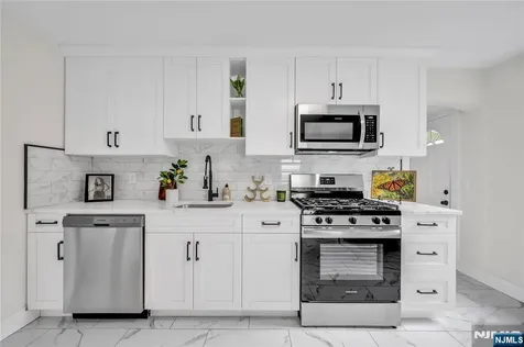 23 Maple Street Ramsey NJ 07446
