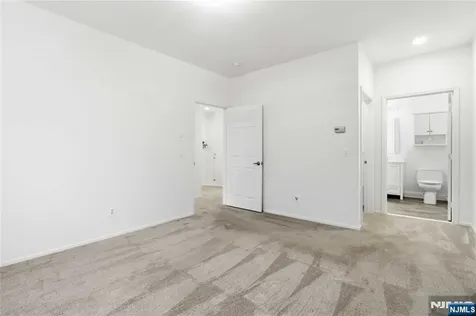 5301 Richmond Road West Milford NJ 07480