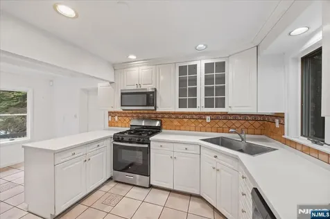 452 Harriot Avenue Harrington Park NJ 07640